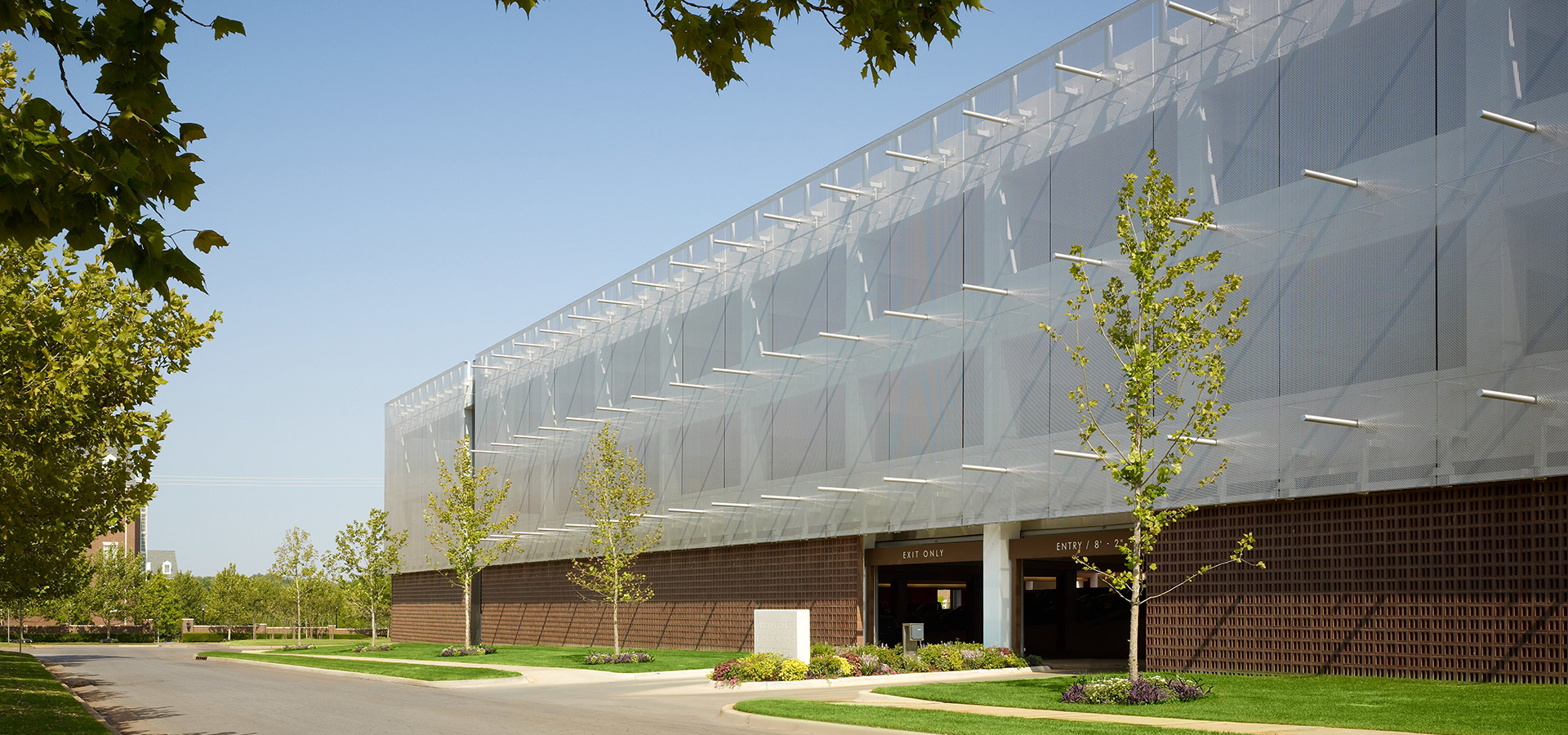 Multi-storey car park facade cladding with HAVER Architectural Mesh