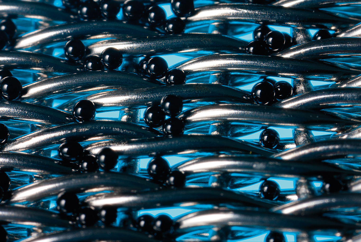Photo macro test de billes de verre toile de filtration bleue brillante