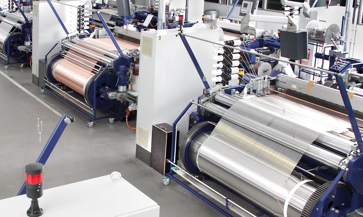 We produce in Oelde in the fine weaving facility, coarse weaving facility and mesh facility.