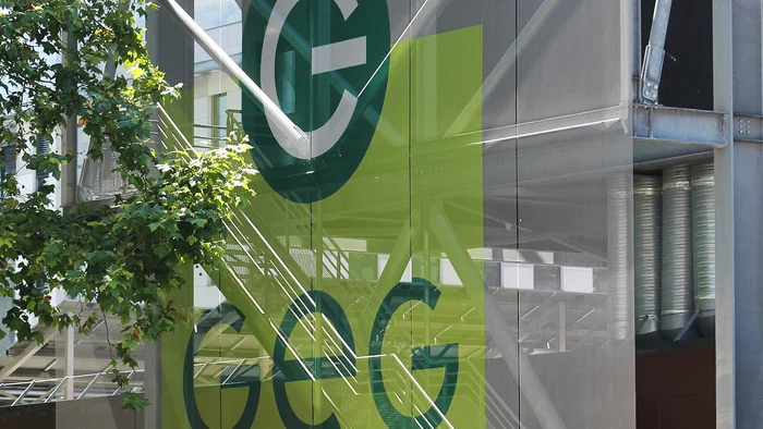 Partially painted stainless steel wire mesh.