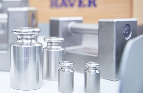 Auswahl an Gewichten für die vorgeschriebene Eichung Ihrer Wägetechnik.