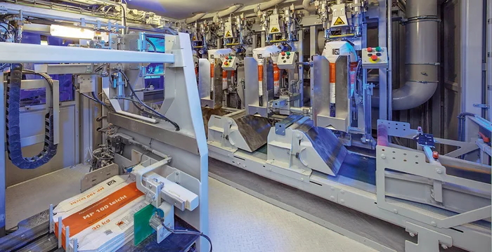 IInnenraum einer INTEGRA® Abfüllanlage für Ventilsäcke