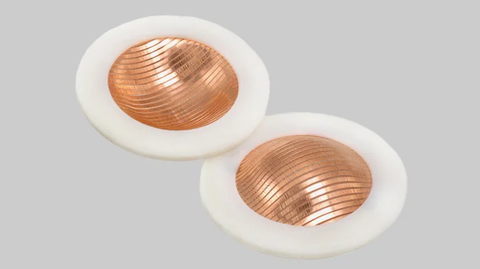 Formteil mit ABS-Kunststoff eingefasst 