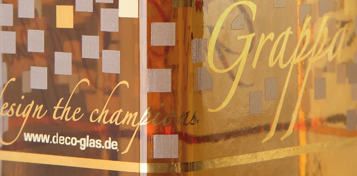 Art nouveau square bottle printed all around