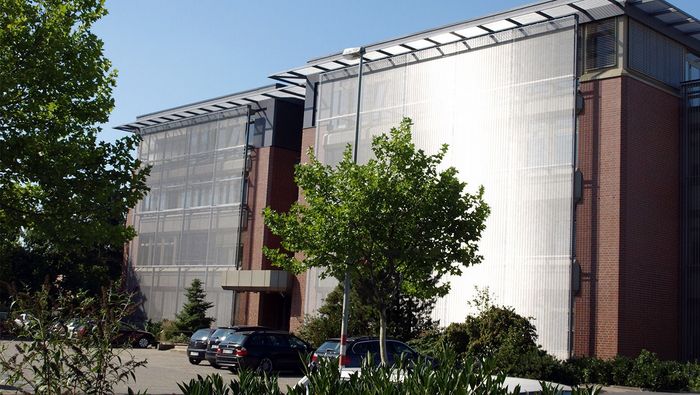 Metallgewebeverkleidung an Neu und Altbau