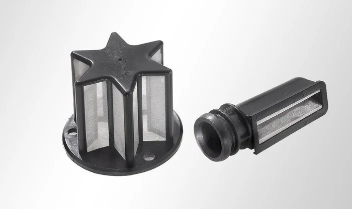 Pièces embouties en métal et en plastique