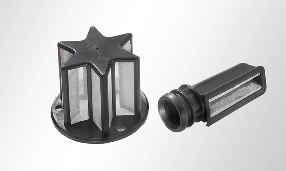 Pièces embouties en métal et en plastique