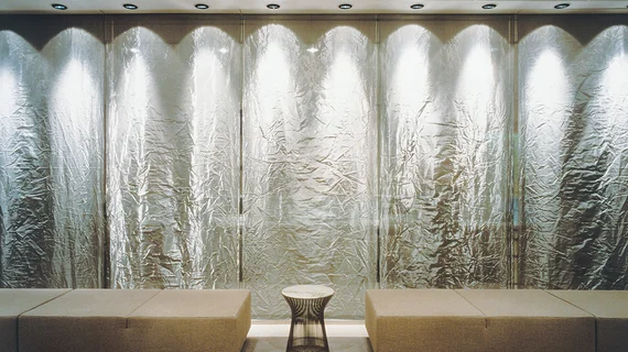 Cloison de séparation : revêtement mural en toile d’architecture HAVER TEXTURA.