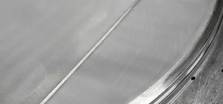 Ausschnitt einer reparierten Gewebeplatte