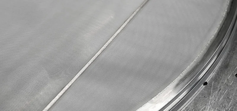 Ausschnitt einer reparierten Gewebeplatte