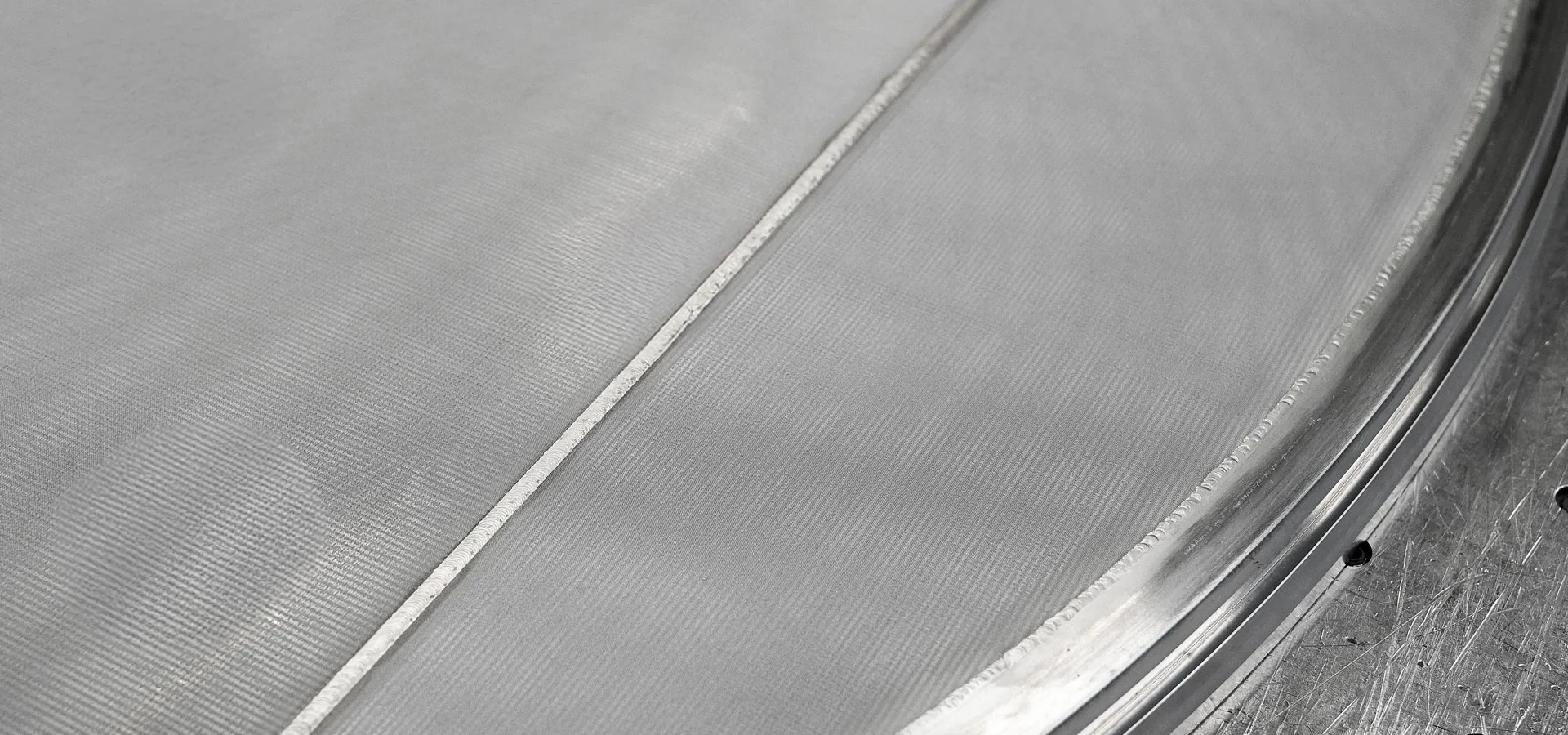 Ausschnitt einer reparierten Gewebeplatte