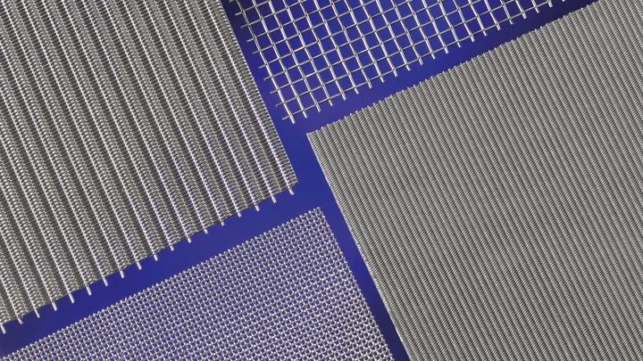 Open mesh or twilled weave