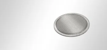 Disque filtrant multicouche avec compression des zones de bordure