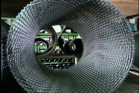 Gewebe-Rollenware im Lager