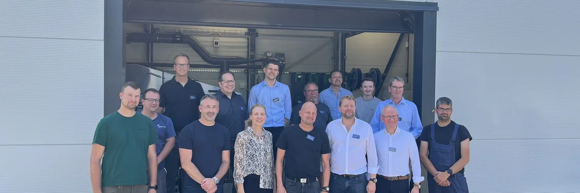 Gruppenbild von der Übergabe zur offiziellen Testphase der Mikrofiltrationsanlage an die Stadt Oelde.