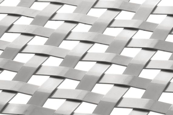 LARGO-PLENUS 2022 architectural wire mesh - view over a corner
