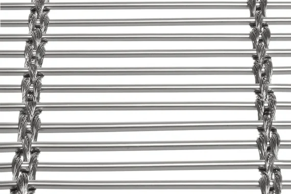 MULTI-BARRETTE 8123 architectural wire mesh - view at 45°