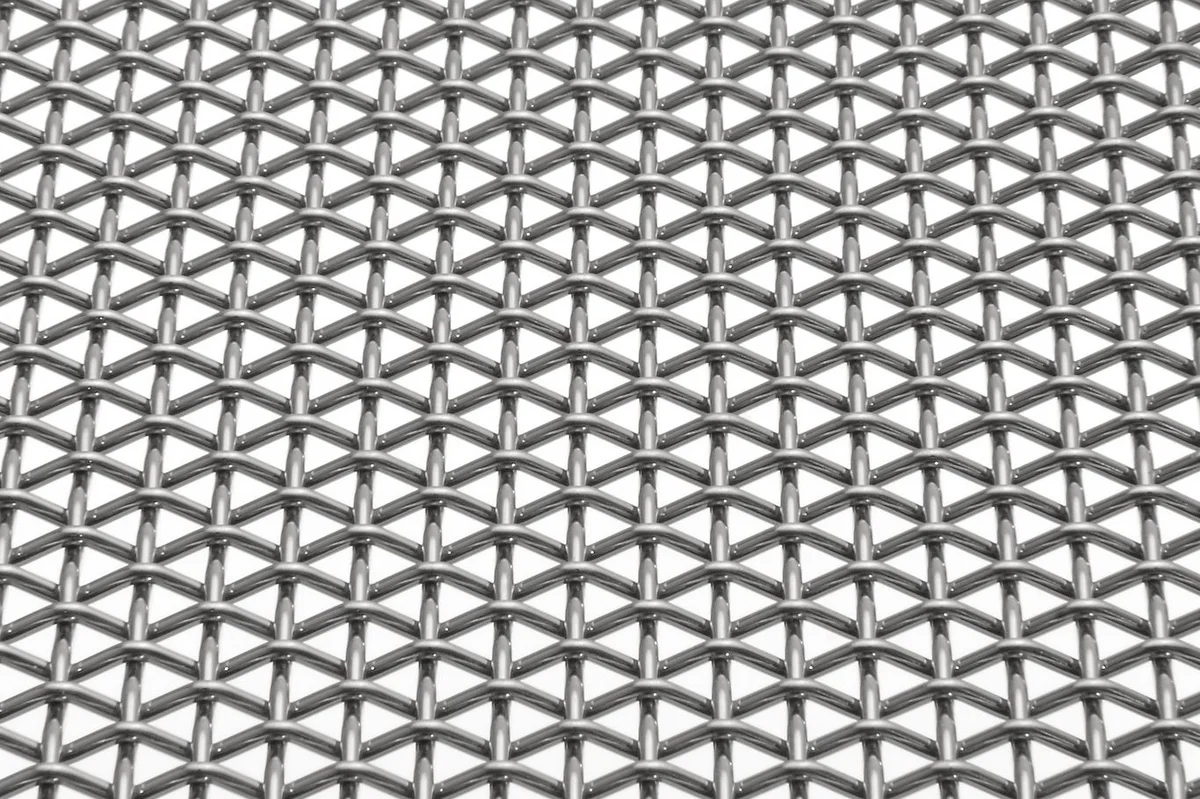 DOKA-MONO 1601 architectural wire mesh - view at 45°.