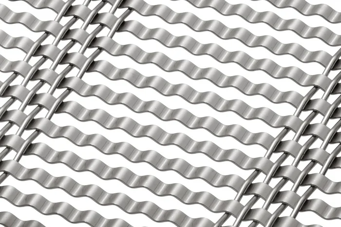 LARGO-NOVA 2032 architectural wire mesh - view over a corner