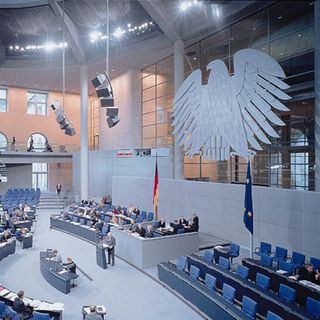 Salle de l'assemblée plénière et foyer de presse du Reichstag