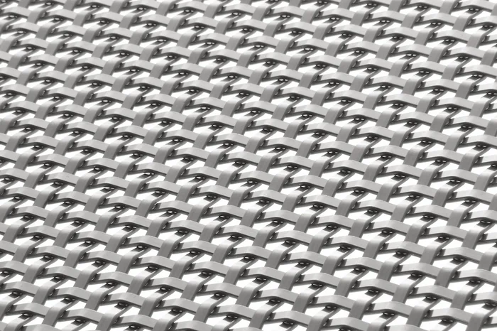 LARGO-PLENUS 2027 architectural wire mesh - view over a corner