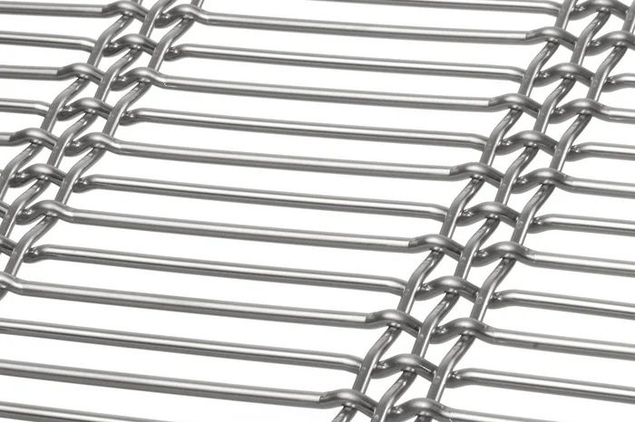 DOGLA-TRIO 1033 architectural wire mesh - view over a corner