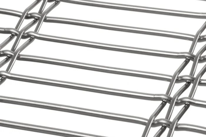 DOGLA-TRIO 1030 architectural wire mesh - view over a corner