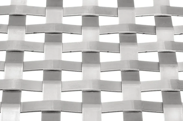 LARGO-PLENUS 2022 architectural wire mesh - view at 45°