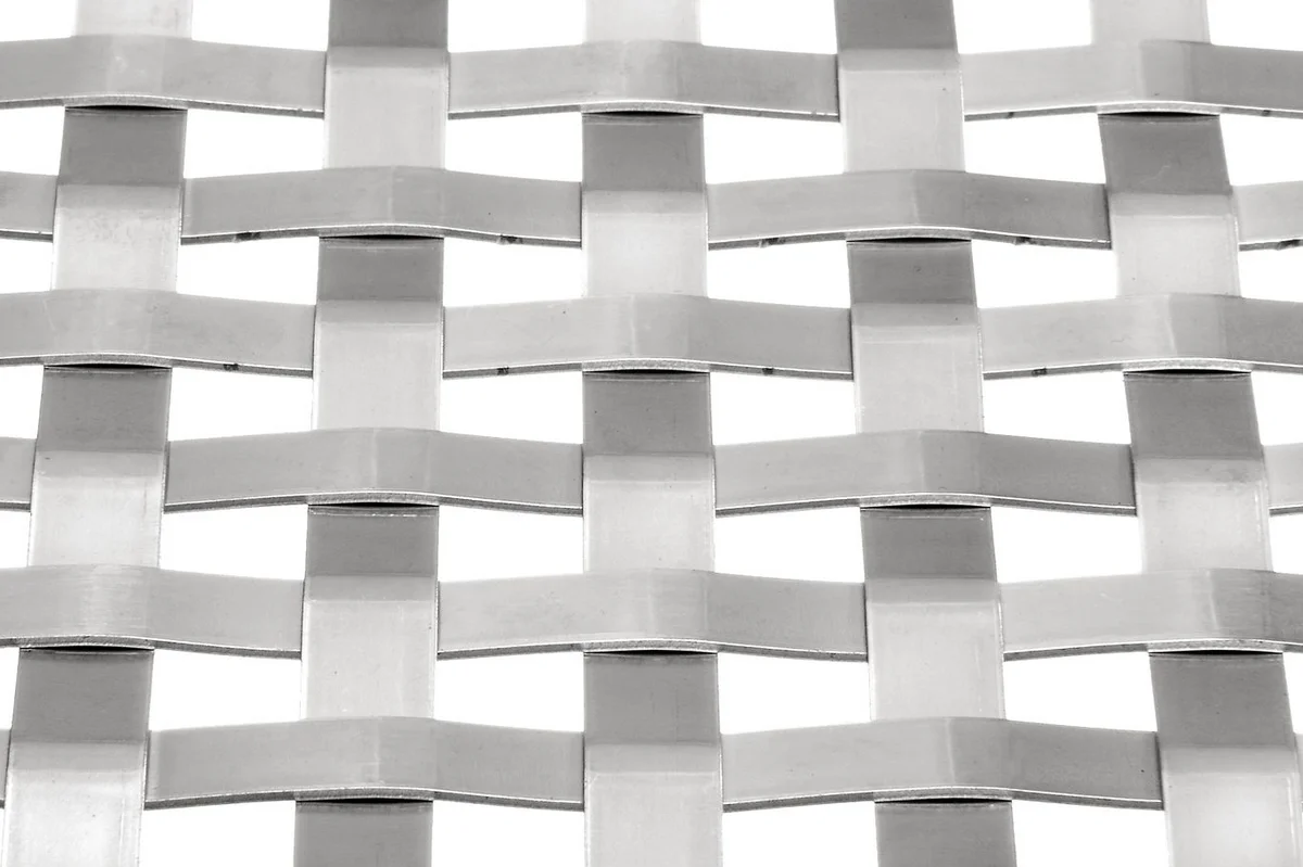 LARGO-PLENUS 2022 architectural wire mesh - view at 45°