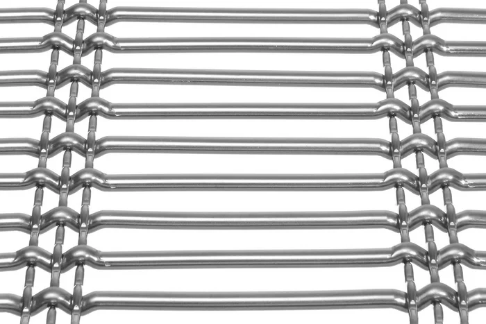 DOGLA-TRIO 1011 architectural wire mesh - view at 45°