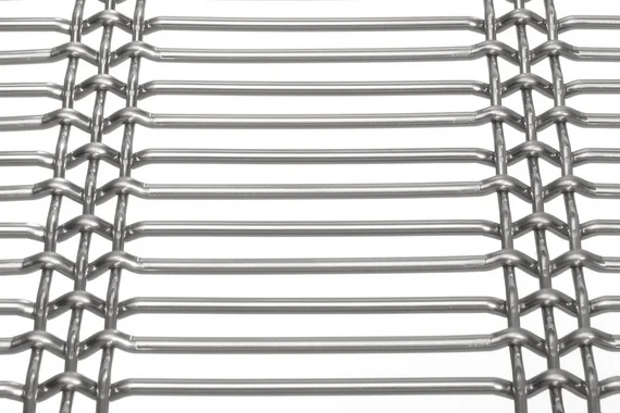 DOGLA-TRIO 1033 architectural wire mesh - view at 45°